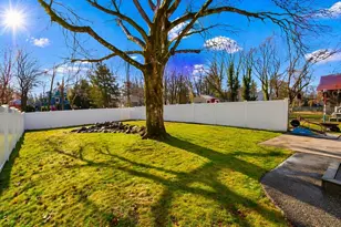 15 Buckingham St, Boston, MA 02136 - Photo 31