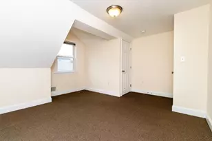 15 Buckingham St, Boston, MA 02136 - Photo 19