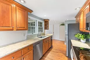 140 Oak St, Mansfield, MA 02048 - Photo 11