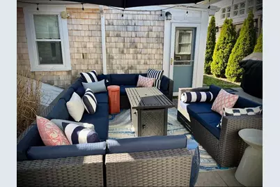 8 Quinsigamond Ave, Falmouth, MA 02540 - Photo 19