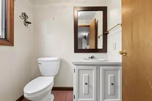 281 Boylston St, Lowell, MA 01852 - Photo 21