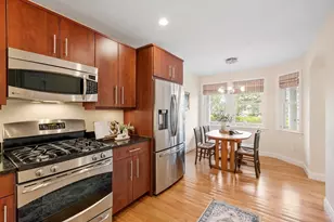 42 Seven Springs Ln, Burlington, MA 01803 - Photo 21