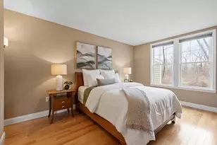 42 Seven Springs Ln, Burlington, MA 01803 - Photo 9