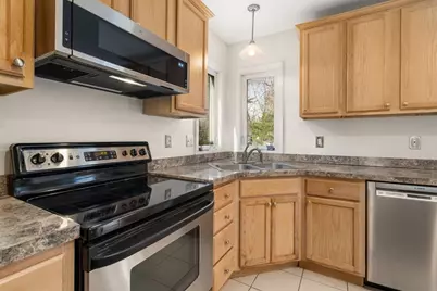 74 Kennedy Cir, Northbridge, MA 01534 - Photo 13