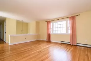 7 Gregory Ln, Wayland, MA 01778 - Photo 3