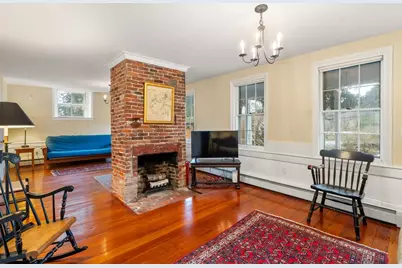 7 Russell St, Milton, MA 02186 - Photo 21