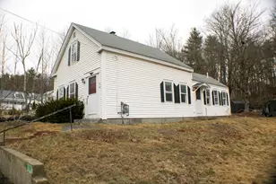 250 Ashburnham St, Fitchburg, MA 01420 - Photo 3