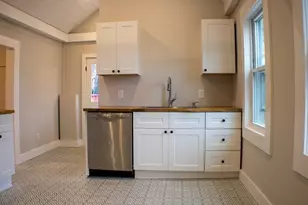 250 Ashburnham St, Fitchburg, MA 01420 - Photo 7