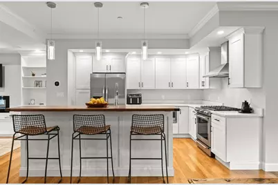 472 Main St #C, Stoneham, MA 02180 - Photo 11