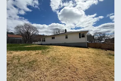 6 Riebe Ave, Webster, MA 01570 - Photo 5