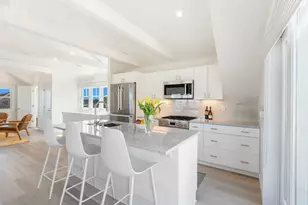 26 Union Ct, Tisbury, MA 02568 - Photo 11