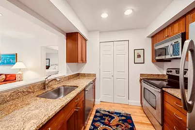 16 Harcourt St #3D, Boston, MA 02116 - Photo 7