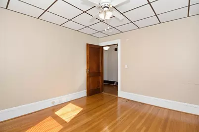 10 Yale St, Lawrence, MA 01841 - Photo 17