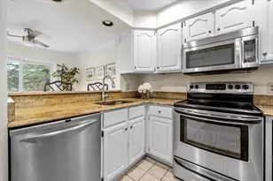 810 Tuckers Ln, Hingham, MA 02043 - Photo 9