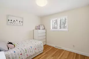 17 Daley St, Needham, MA 02494 - Photo 25