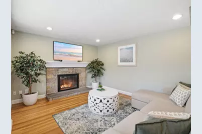 17 Daley St, Needham, MA 02494 - Photo 5