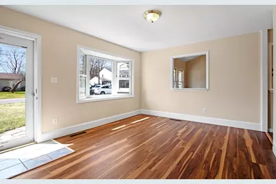 111 Hogg Memorial Drive, Whitman, MA 02382 - Photo 5