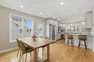 36 Pleasant St, Stoneham, MA 02180 - Photo 3