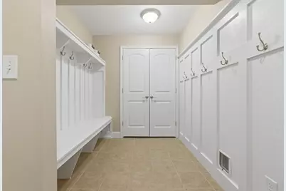 36 Pleasant St #B, Stoneham, MA 02180 - Photo 29