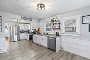 116 6th St, Leominster, MA 01453 - Photo 11