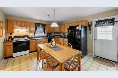 31 Glen Echo Shore Rd, Charlton, MA 01507 - Photo 7