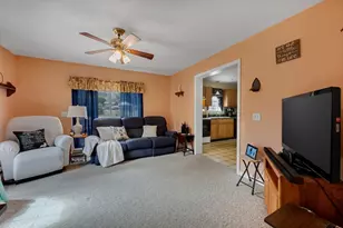 31 Glen Echo Shore Rd, Charlton, MA 01507 - Photo 21