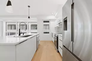 230 Friend St, Boston, MA 02114 - Photo 11