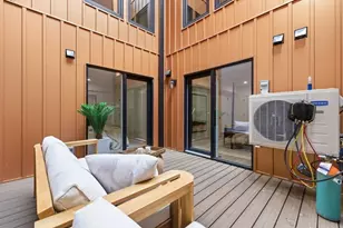 230 Friend St, Boston, MA 02114 - Photo 21