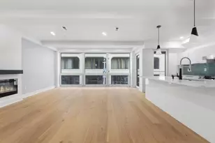 230 Friend St, Boston, MA 02114 - Photo 7