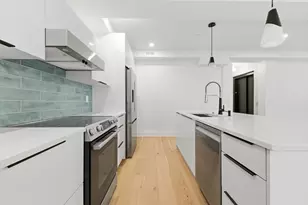 230 Friend St, Boston, MA 02114 - Photo 13