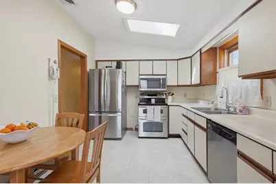 10 Lee Avenue, Burlington, MA 01803 - Photo 11