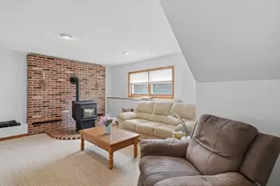 10 Lee Ave, Burlington, MA 01803 - Photo 27