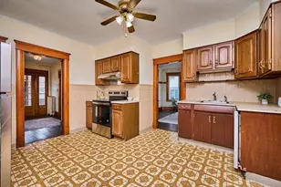 65 Parsons St, Easthampton, MA 01027 - Photo 11