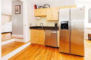 522 E 8, Boston, MA 02127 - Photo 5