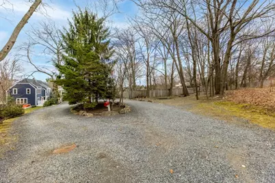 220 Beacon St, Milton, MA 02186 - Photo 29