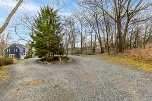 220 Beacon St, Milton, MA 02186 - Photo 29