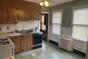 14 Drew Ct, Springfield, MA 01104 - Photo 7