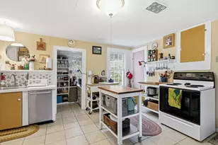 118 N Leverett Rd, Leverett, MA 01054 - Photo 9