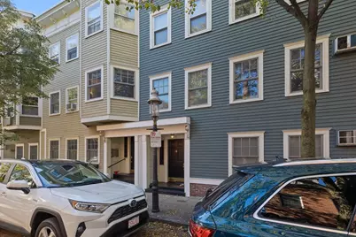 34 Washington St #2B, Boston, MA 02129 - Photo 3