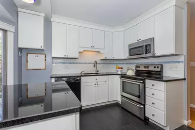 84 Walpole St #3N, Canton, MA 02021 - Photo 7