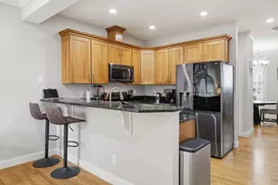 894 Main St, Wakefield, MA 01880 - Photo 15