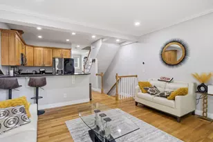 894 Main St, Wakefield, MA 01880 - Photo 3