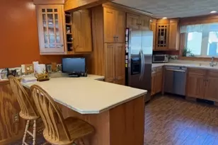 106 Seymour St, Berkley, MA 02779 - Photo 9