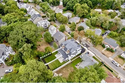 71 Cloverdale Rd, Newton, MA 02461 - Photo 23