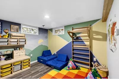 23 Bellingham Avenue, Revere, MA 02151 - Photo 29