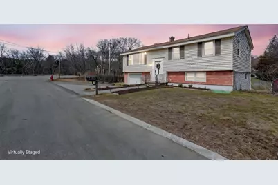 17 Elizia Circle, Lowell, MA 01854 - Photo 3