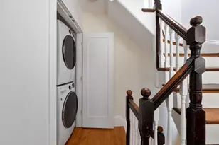 22 Edge Hill St, Boston, MA 02130 - Photo 23