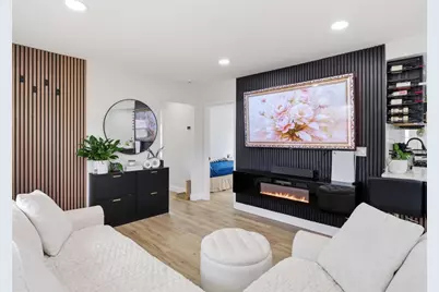 63 Jasper St, Saugus, MA 01906 - Photo 9