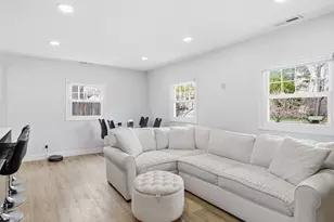 63 Jasper St, Saugus, MA 01906 - Photo 13