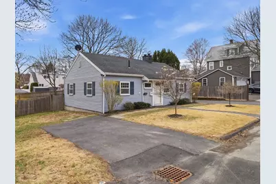 63 Jasper St, Saugus, MA 01906 - Photo 33